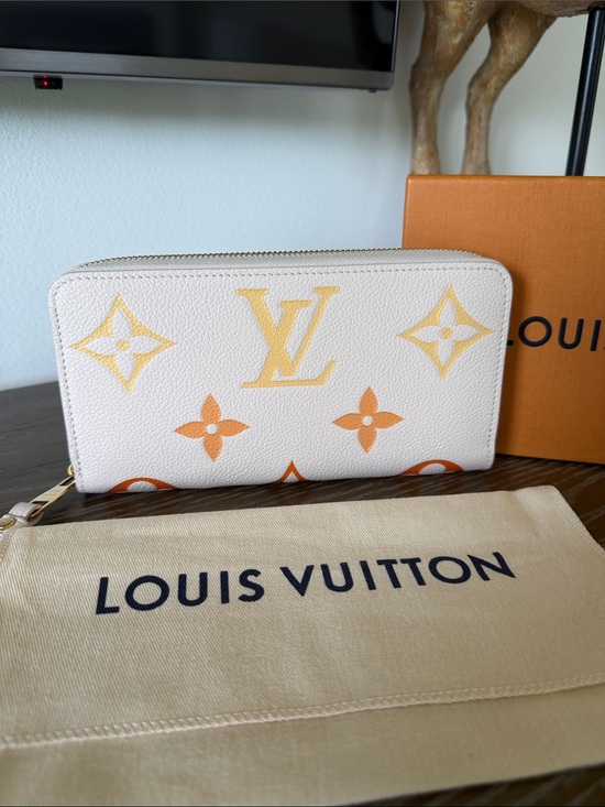 Louis Vuitton Handbags - Louis Vuitton Empreinte Degrade Zippy Wallet